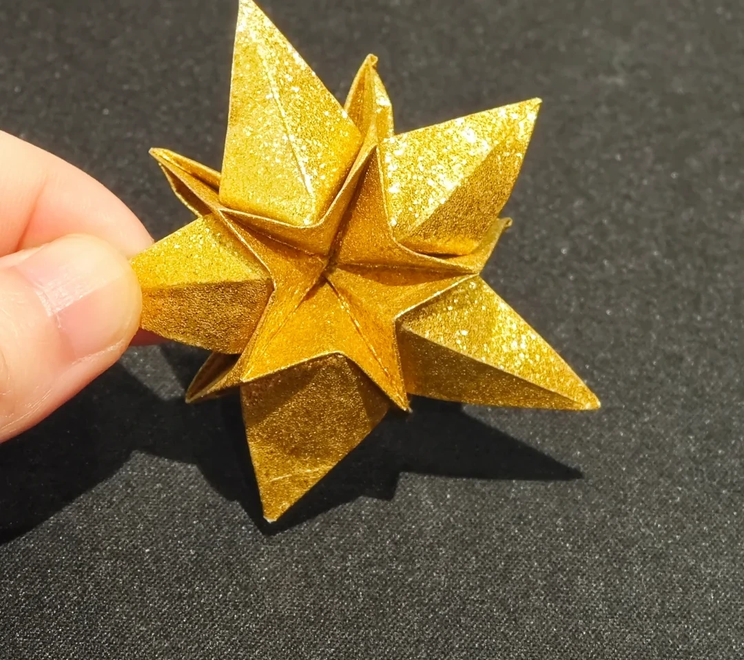 Finished Sculpted Golden Star Flower
