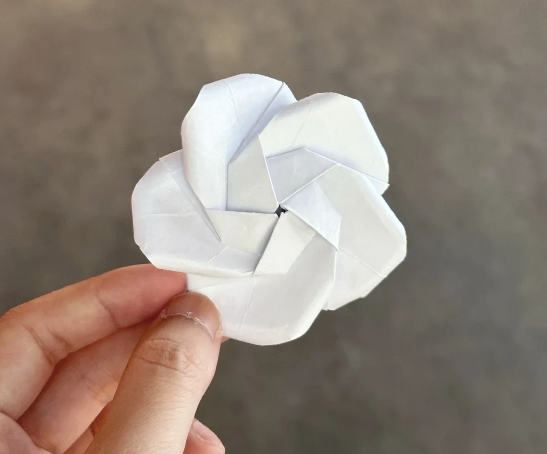 Finished Single-Pentagon Camellia