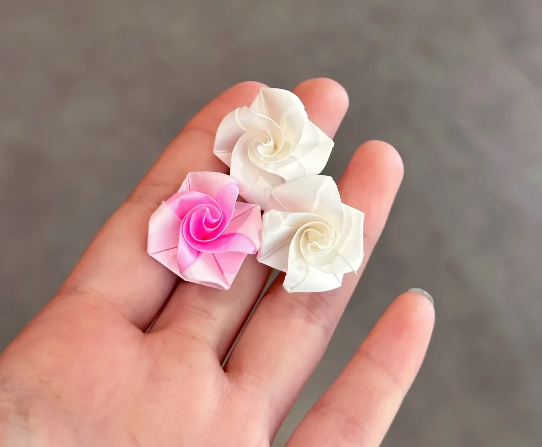 Finished Small Twist-Center Rose